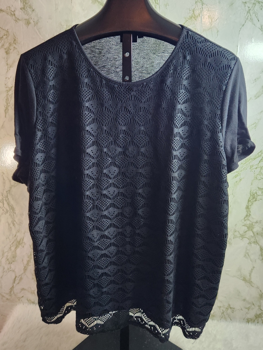 NORTHCREST Lace Front Short Skeeve Top
